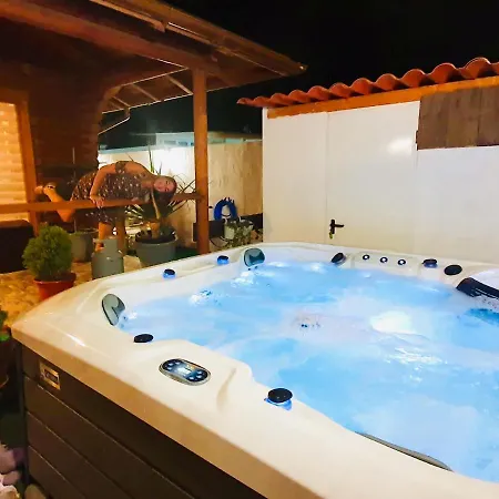 Nyaraló Wild House