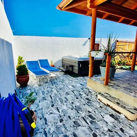 Wild House Las Palmas / Gran Canaria